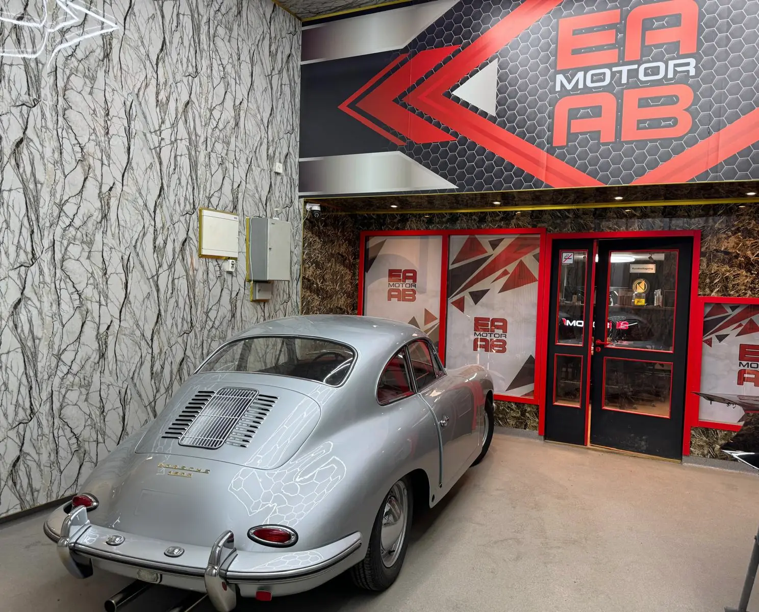 Classic Porsche in the reception
